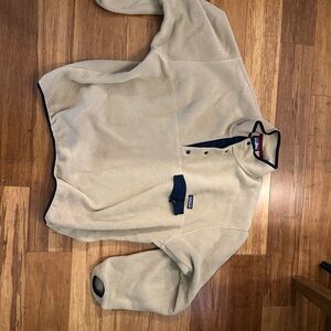 Patagonia Men's Beige Fleece Sweater